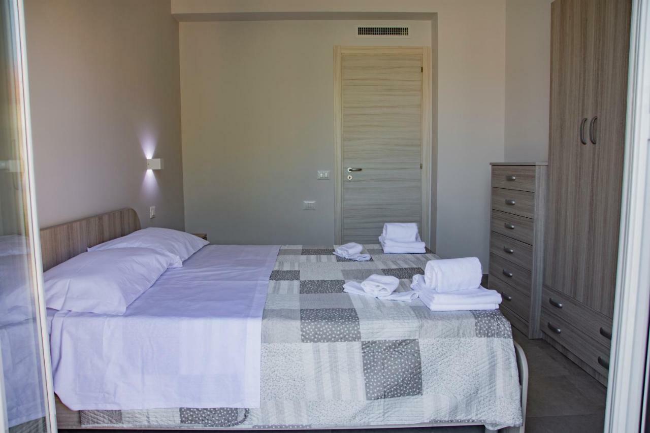 Case Vacanze Blue Sea Mascali Exterior photo